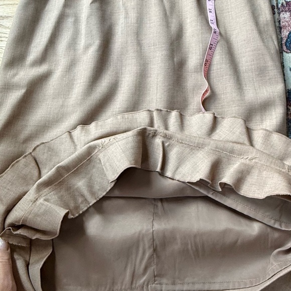 J CREW Ruffled Hem Wool Tan Camel Workwear Dress Size 4 - Picture 8 of 9